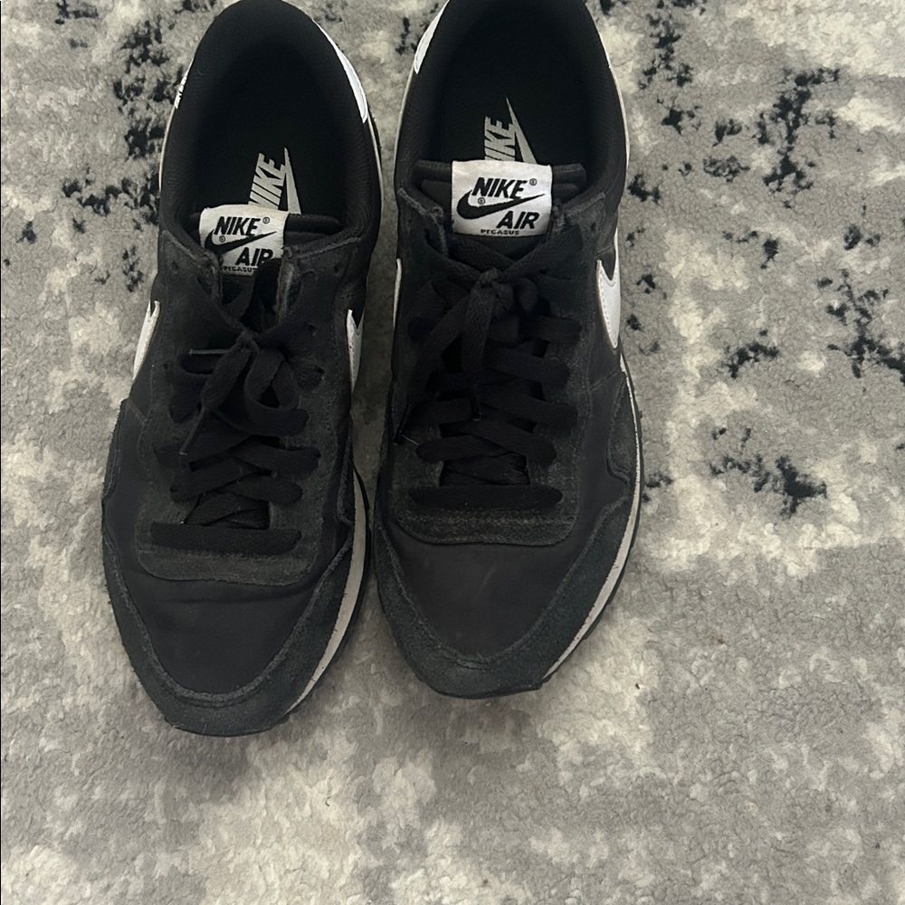 Nike Air Black and White Sneakers